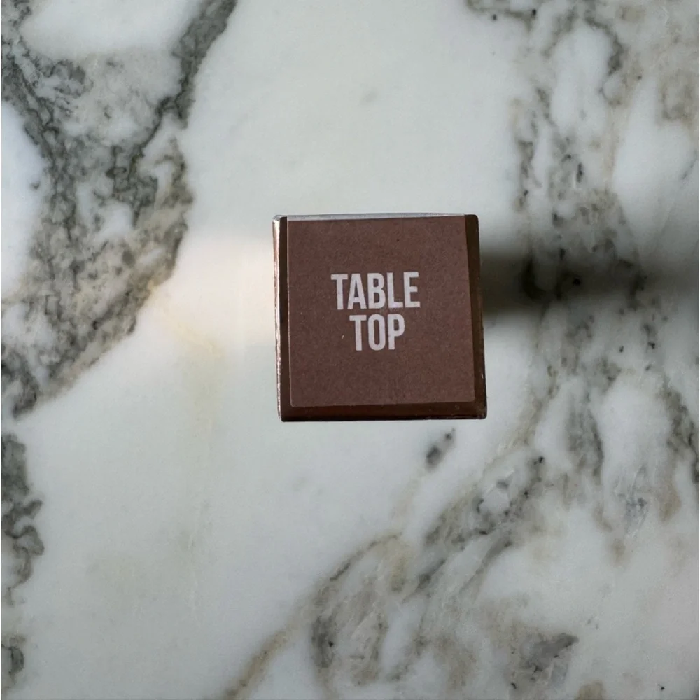 NIB Jeffree Star The Gloss Lip Gloss -Table Top